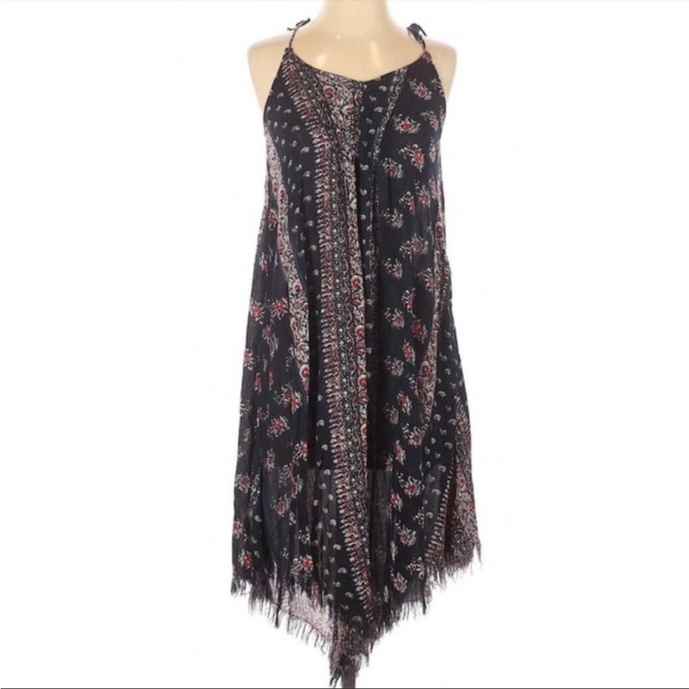 En Crème by ASOS black red floral-print handkerchief dress Size S EUC